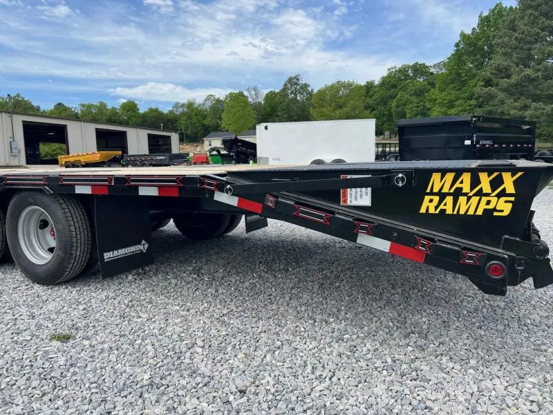 2024_Diamond_T_Trailers_102X32_Equipment_Trailer_nKhyoiljncw3.webp
