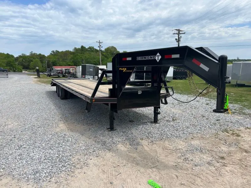 2024_Diamond_T_Trailers_102X32_Equipment_Trailer_B0z9bkj09o5y.webp